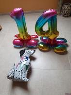 Ballons 1 + 4 + thème chien 70 cm de haut 60 cm de large, Feestartikelen, Enlèvement, Neuf
