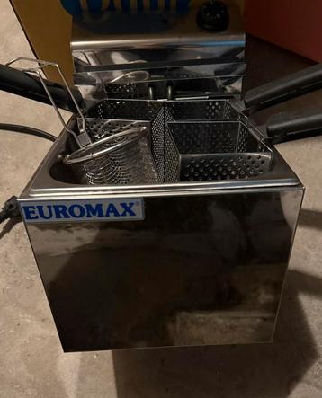 Pasta koker beschikbaar voor biedingen