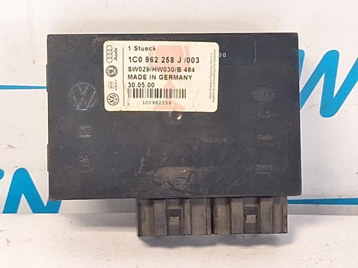 Centrale Deurvergrendelings Module van een Volkswagen Lupo, Auto-onderdelen, Overige Auto-onderdelen, Volkswagen, Gebruikt, 3 maanden garantie