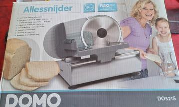 Allessnijder van Domo beschikbaar voor biedingen