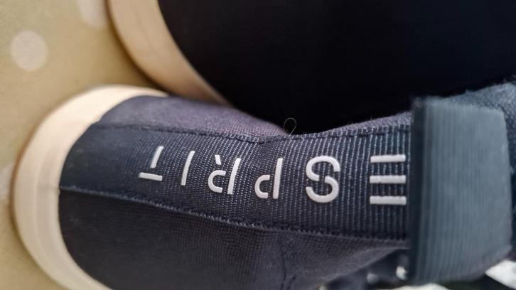 Allerlei nieuwe schoenen van merken, Kleding | Dames, Schoenen, Nieuw, Sneakers, Zwart, Ophalen