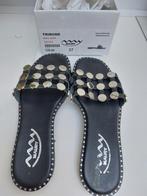 Sandale plate noire cuir rond metal arge.Maury 37. Pv 120€, Maury, Zwart, Zo goed als nieuw, Sandalen of Muiltjes
