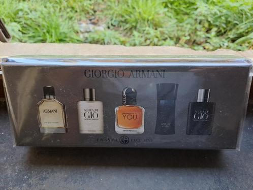 parfums Giorgio Armani collectione viaggio, Handtassen en Accessoires, Uiterlijk | Parfum, Nieuw, Ophalen