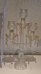 Glazen kandelaar, Enlèvement