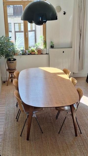 Tafel - GUBI Ellipse, Huis en Inrichting, Tafels | Eettafels, Ophalen, 100 tot 150 cm, 200 cm of meer, Zo goed als nieuw
