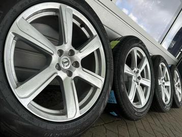 19 inc Volvo XC90 XC60 XC40 C40 EC40 EC30 EX90 R-line velgen beschikbaar voor biedingen
