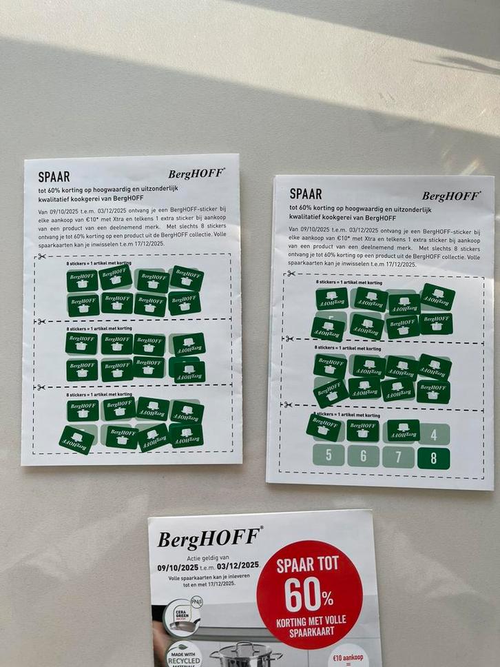 43 zegeltjes gekleeft, Hobby en Vrije tijd, Spaarzegeltjes, Volle spaarkaart, Ophalen of Verzenden