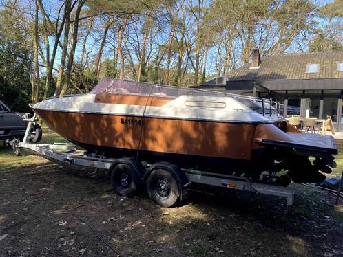 Performance 707, Watersport en Boten, Motorboten en Motorjachten, Zo goed als nieuw, Polyester, 6 tot 9 meter, Benzine, Binnenboordmotor