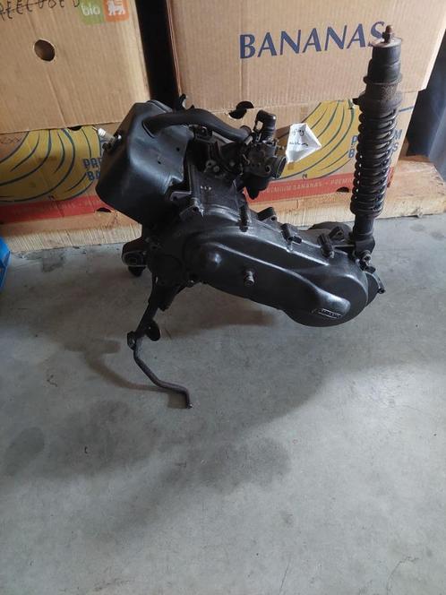 Piaggio zip 2000 blok, Fietsen en Brommers, Brommeronderdelen | Scooters, Gebruikt, Piaggio, Blok, Ophalen