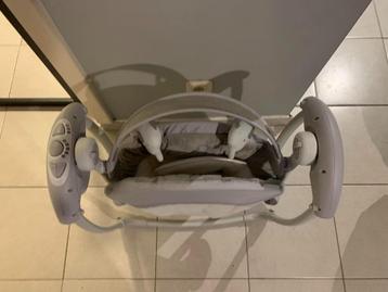 Babyschommel beschikbaar voor biedingen