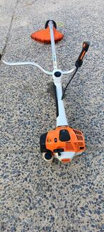 Débroussailleuse 4 temps Stihl fs 560 et Honda, Jardin & Terrasse, Enlèvement ou Envoi, Comme neuf, Stihl en Honda, 10 à 30 cm