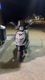 Piaggio zip 4takt 50cc, Fietsen en Brommers, Ophalen, Zo goed als nieuw, Zip