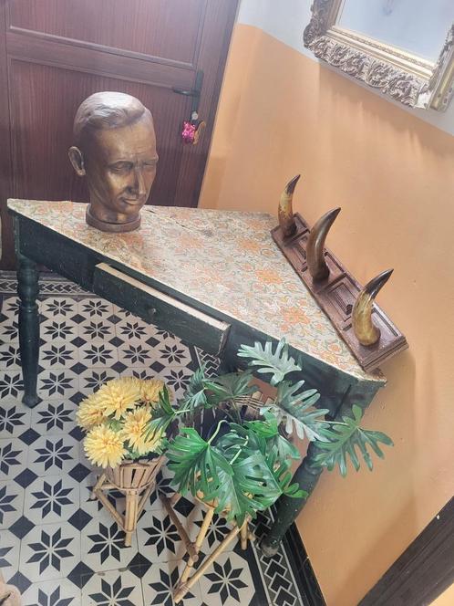 Uniek brocante driehoek vormig tafeltje, Antiek en Kunst, Curiosa en Brocante, Ophalen of Verzenden
