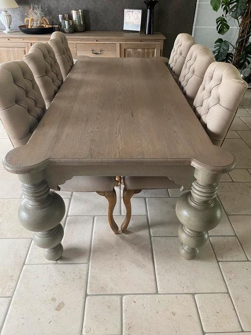 Stevige massief houten eettafel in landelijke stijl., Huis en Inrichting, Complete eetkamers, Zo goed als nieuw, 4 tot 6 stoelen