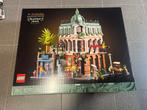 Lego Boutique hotel 10297 ‘’ Sealed’’, Kinderen en Baby's, Speelgoed | Duplo en Lego, Ophalen, Nieuw, Complete set, Lego