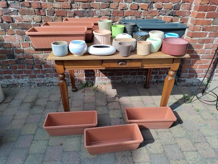 Bloempotten grasmachine tuinlaarzen grasmachine haagschaar, Tuin en Terras, Bloembakken en Plantenbakken, Ophalen