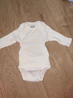 Body Kiabi écru, Enfants & Bébés, Vêtements de bébé | Taille 62, Vêtements de nuit ou Sous-vêtements, Kiabi, Garçon ou Fille, Enlèvement ou Envoi