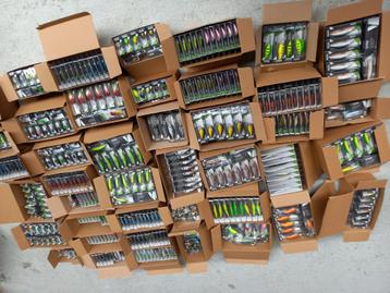Partij pluggen....80 stuks...mix van circa 20 modellen beschikbaar voor biedingen