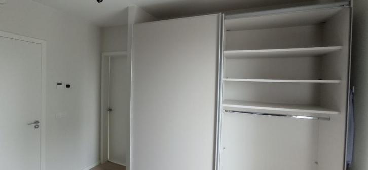 Kleerkast met zweefdeuren, Huis en Inrichting, Kasten | Kleerkasten, Zo goed als nieuw, Ophalen of Verzenden