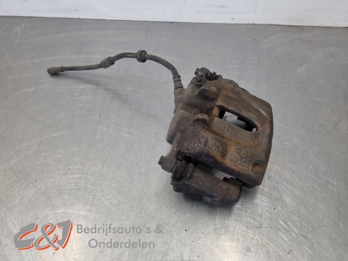 Remklauw (Tang) links-voor van een Renault Trafic, Auto-onderdelen, Remmen en Aandrijving, Renault, Gebruikt, 3 maanden garantie