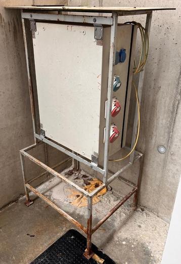 Werfkast elektriciteit beschikbaar voor biedingen