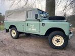 109 LWB 2.2 Benzine OLDTIMER!!!!!!, Zwart, Handgeschakeld, Vierwielaandrijving, 2 zetels
