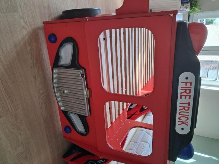 Disney brandweer bed, Kinderen en Baby's, Kinderkamer | Bedden, Zo goed als nieuw, Minder dan 140 cm, 85 tot 100 cm, Hoogslaper of Stapelbed