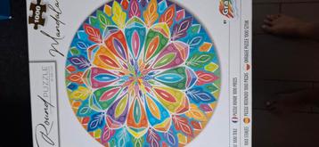 Ronde puzzel 1000 stuks beschikbaar voor biedingen