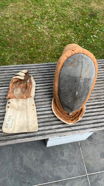 Schermmasker in leder, Enlèvement