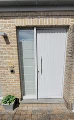 massieve buitendeur-voordeur + deurtrekker in rvs, Zo goed als nieuw, Hout, Buitendeur, Ophalen