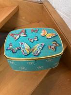 Doos met vlinderpatroon, Verzamelen, Ophalen of Verzenden, Gebruikt