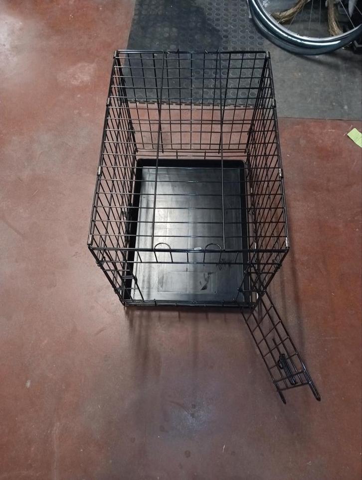 Bench  voor honden  60 en 75 cm, Dieren en Toebehoren, Hondenhokken, Zo goed als nieuw, Ophalen