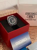 55e anniversaire de la Seiko 5 Automatic Edition Limitée, Bijoux, Sacs & Beauté, Comme neuf, Seiko, Acier, Montre-bracelet