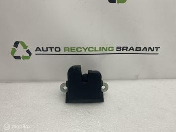 Achterklep Slotmechanisme Volkswagen Golf 7 5G6827505B beschikbaar voor biedingen