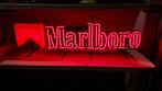 Neon reclame Marlboro, Verzamelen, Ophalen