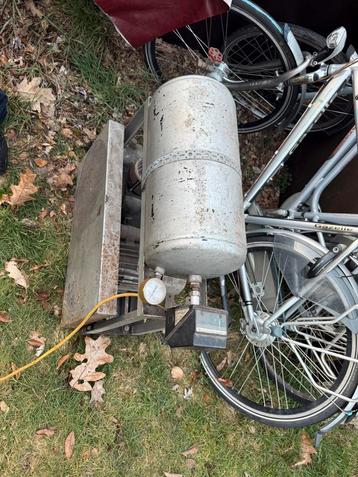 Professionele compressor beschikbaar voor biedingen