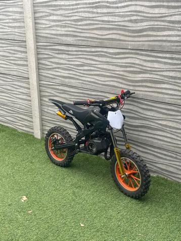 49cc pitbike 2 takt onderdelen of volledig te koop opknapper beschikbaar voor biedingen