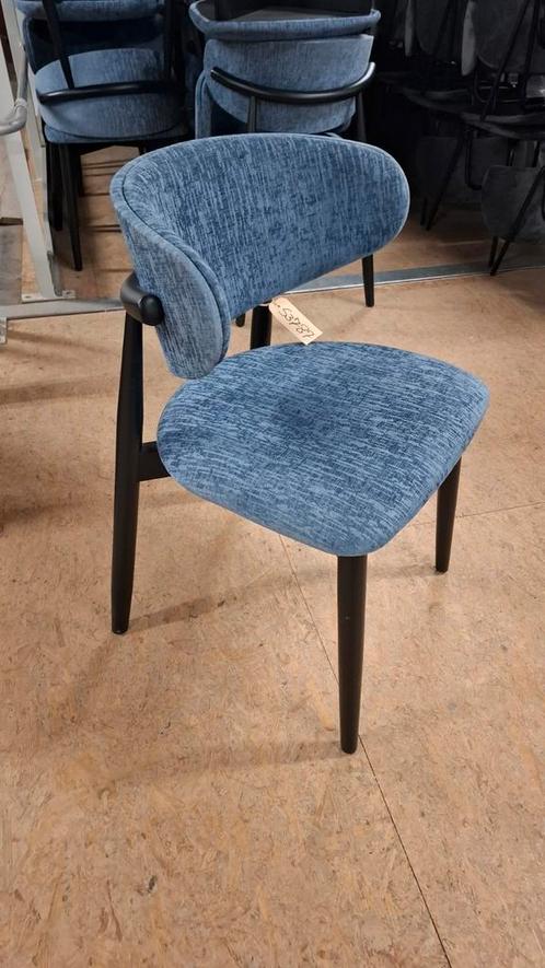 38 horeca trendy deens danish design cross wood stoelen, Huis en Inrichting, Stoelen, Zo goed als nieuw, Hout, Blauw, Ophalen of Verzenden