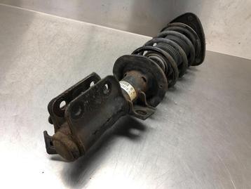 VEERPOOT LINKS VOOR Toyota GT 86 (ZN) (20310CA010) beschikbaar voor biedingen