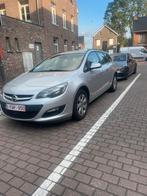 Euro 6 - Opel Astra Sports Tourer 1.6 CDTI - 2015, Voorwielaandrijving, Leder en Stof, 5 deurs, Particulier