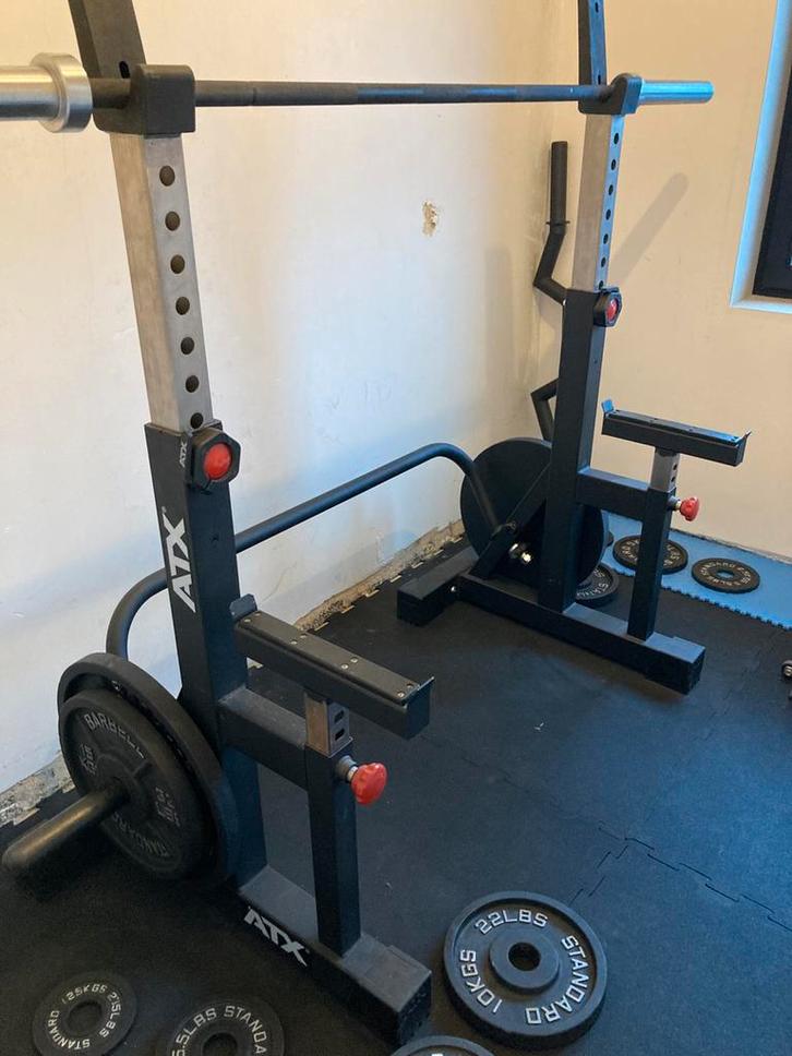 Atx squat stands sqs 750+ iron plates 50mm standaard barbell, Sport en Fitness, Fitnessmaterialen, Zo goed als nieuw, Ophalen