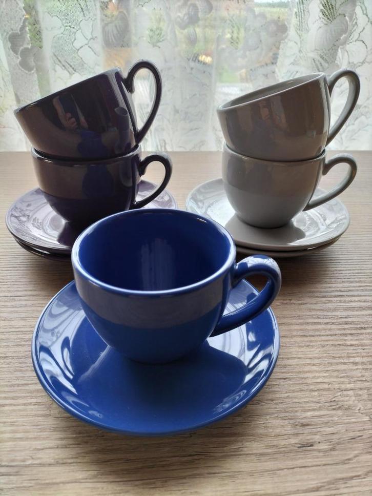 Tasses et sous tasses Vista Alegre, Huis en Inrichting, Keuken | Servies, Zo goed als nieuw, Kop(pen) en/of Schotel(s), Overige stijlen