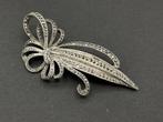 Massief zilver broche met markasiet, Ophalen of Verzenden, Zilver
