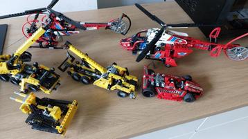 LEGO TECHNIC Bundle met helikopters/gebouw/auto beschikbaar voor biedingen
