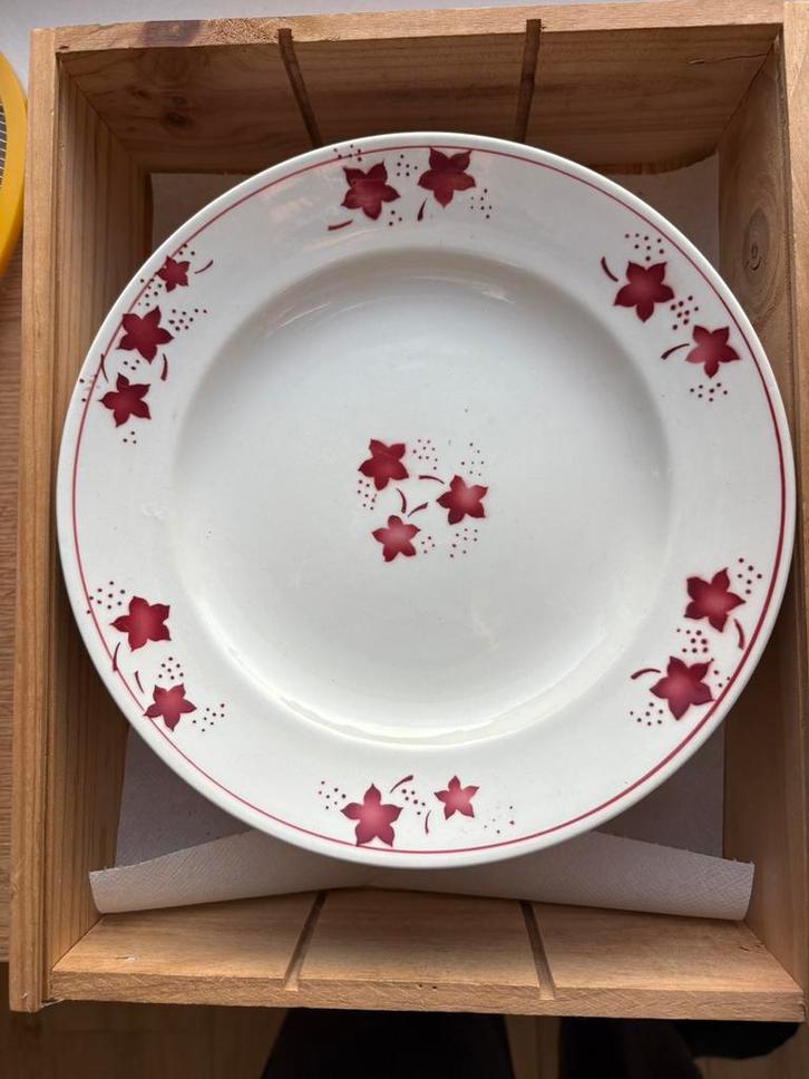Prachtige vintage borden van Boch La Louvière, Antiek en Kunst, Antiek | Servies los, Ophalen