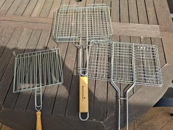 barbecuerooster en barbecuemand beschikbaar voor biedingen