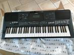 Keyboard Yamaha PSR E463 ZO goed als nieuw!, Muziek en Instrumenten, Keyboards, Ophalen, Zo goed als nieuw, Yamaha, Met standaard