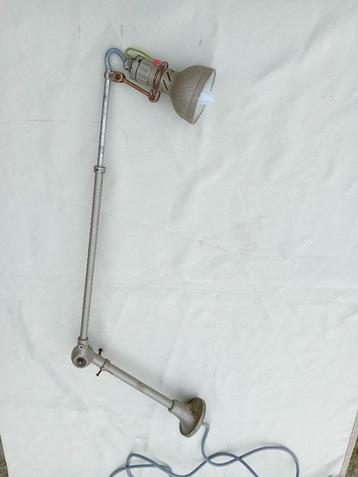 Industriële wandlamp jaren 50 beschikbaar voor biedingen