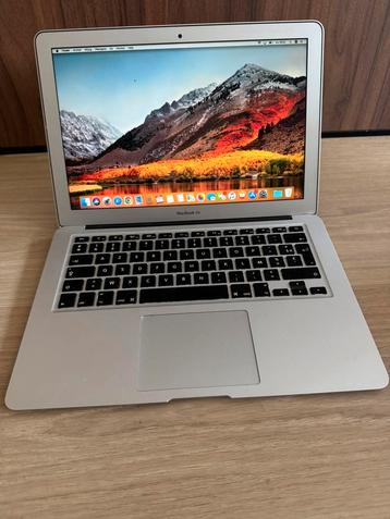 MacBook Air 2015  beschikbaar voor biedingen