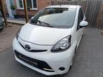 Toyota Aygo 1.0 benzine Facelift GEKEURD, Auto's, Wit, Bedrijf, Handgeschakeld, Onderhoudsboekje
